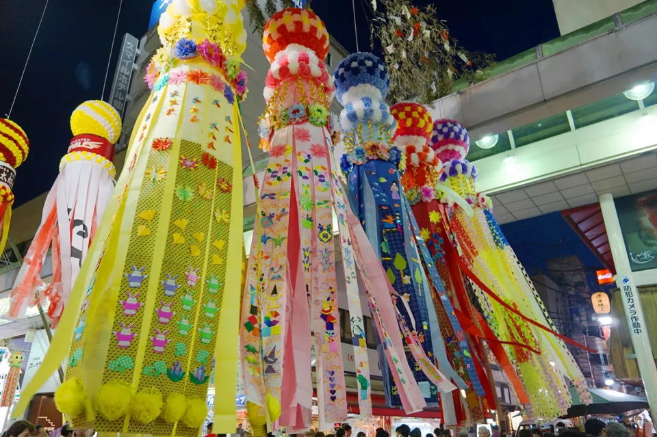 「仙台七夕祭り」の様子